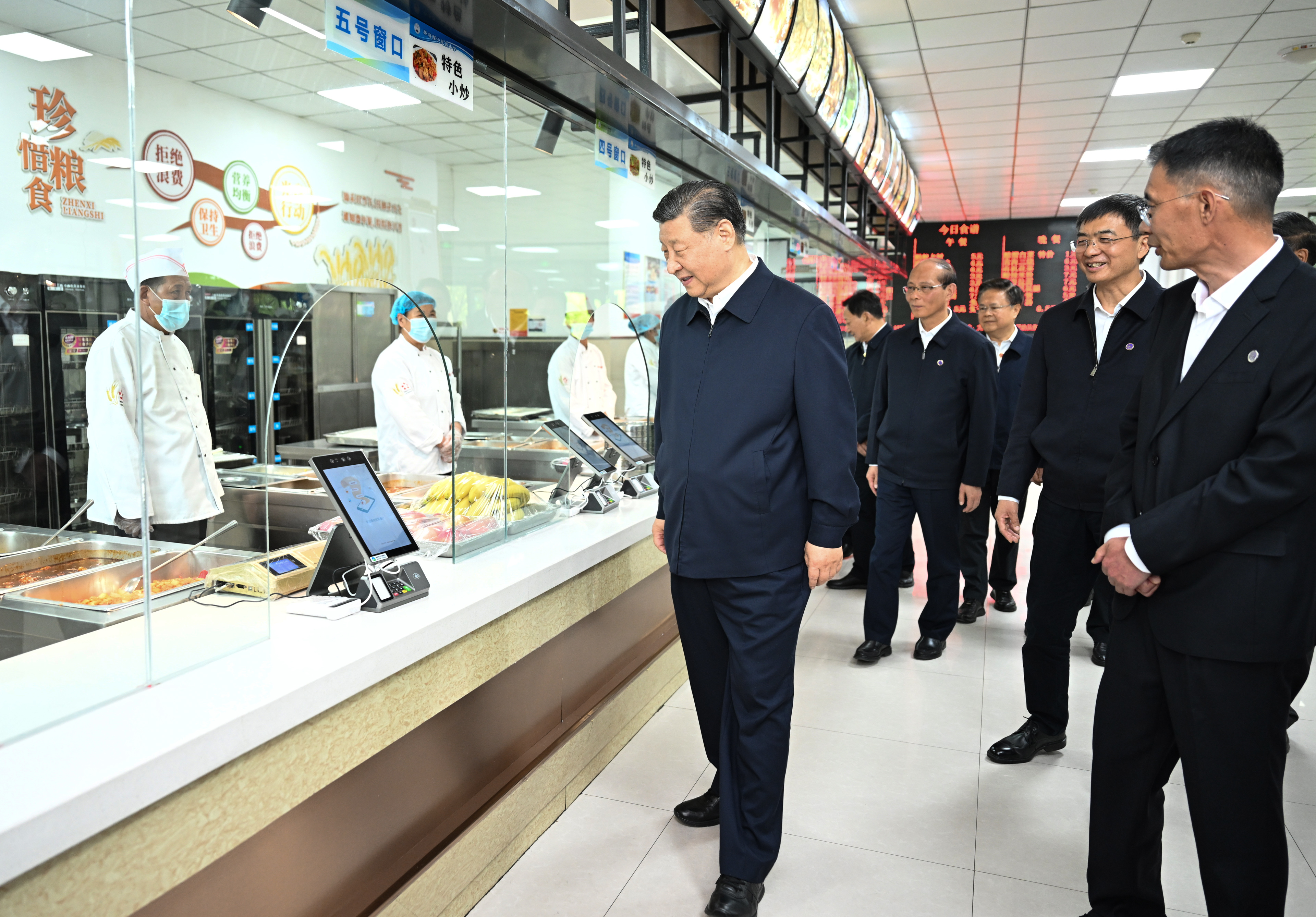 习近平在青海考察时强调 持续推进青藏高原生态保护和高质量发展 奋力谱写中国式现代化青海篇章